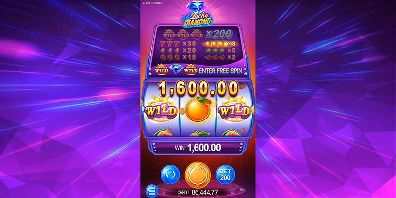 Lucky Diamond Slot Machine Wild Symbols