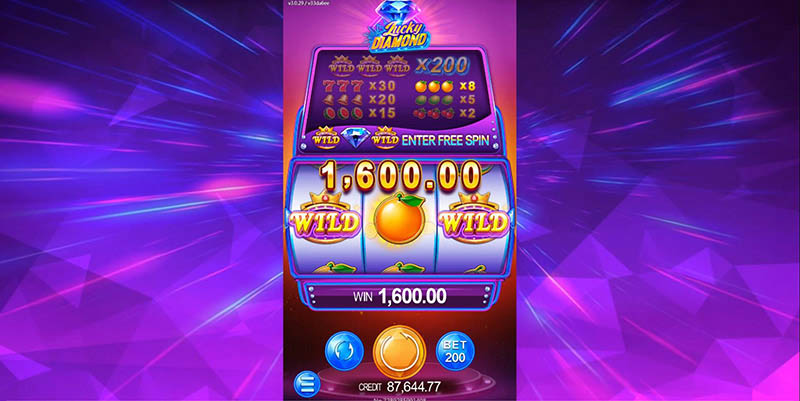 Lucky Diamond Slot Machine Wild Symbols